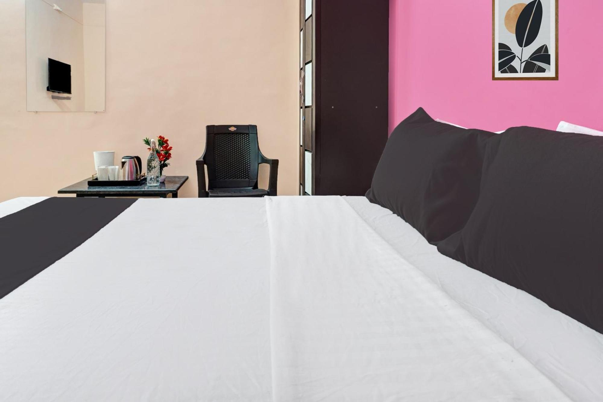 Hotel O Sky 7 Lodge Pimpalwandi Luaran gambar