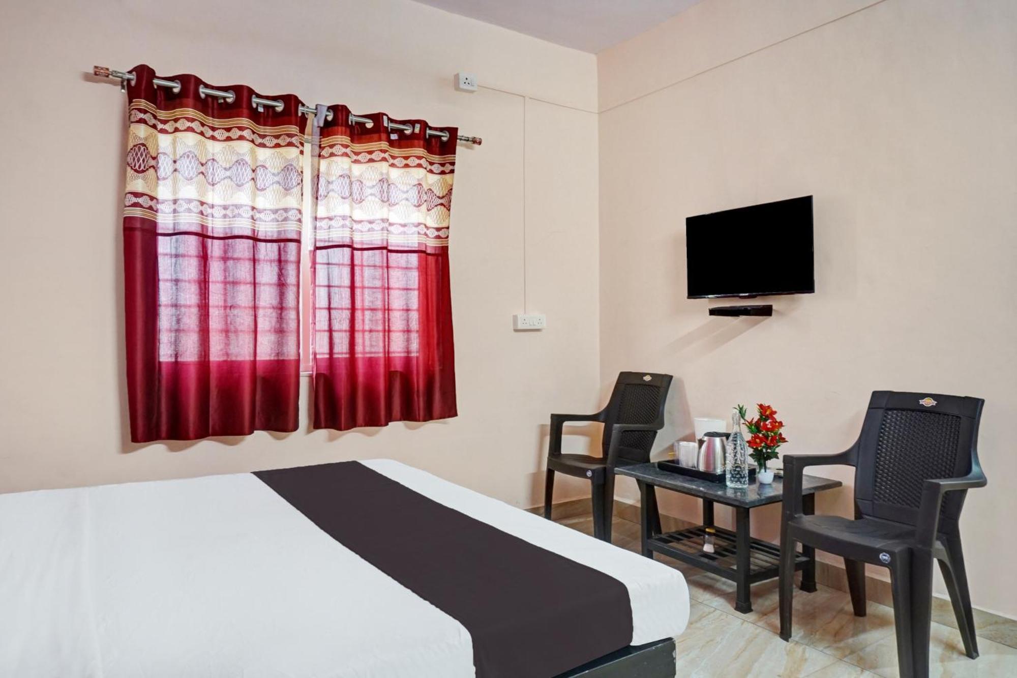 Hotel O Sky 7 Lodge Pimpalwandi Luaran gambar